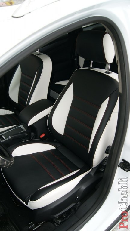Черно-белые чехлы для Ford Mondeo Titanium