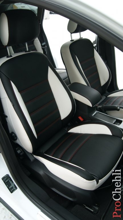 Черно-белые чехлы для Ford Mondeo Titanium №1