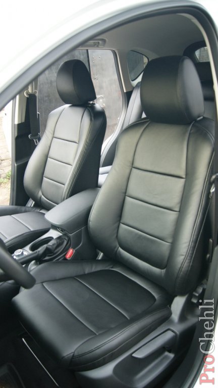 Черные авточехлы для Mazda CX 5 2014 №2