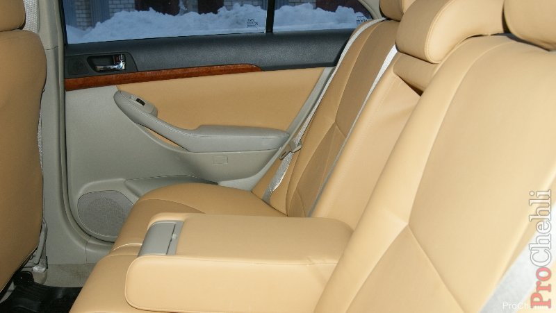 Перетяжка дверей Toyota Avensis №2