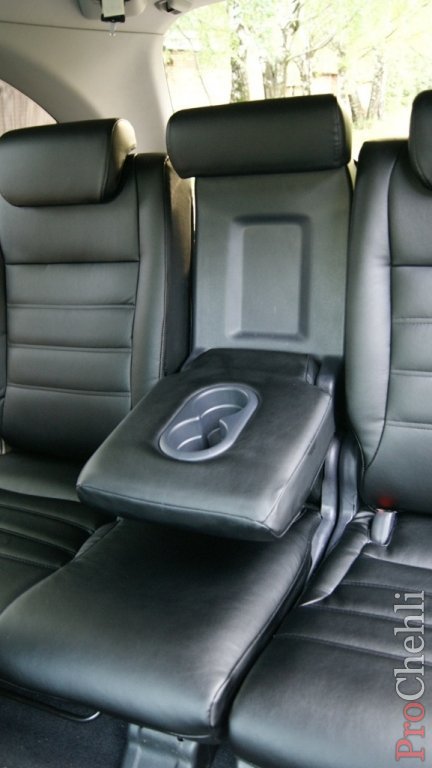 Чехлы из черной экокожи для Honda CRV 3 фото 7