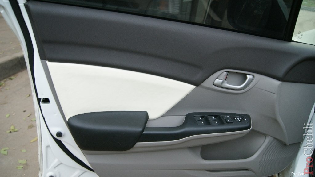 Топовые авточехлы из экокожи для Honda Civic New №15