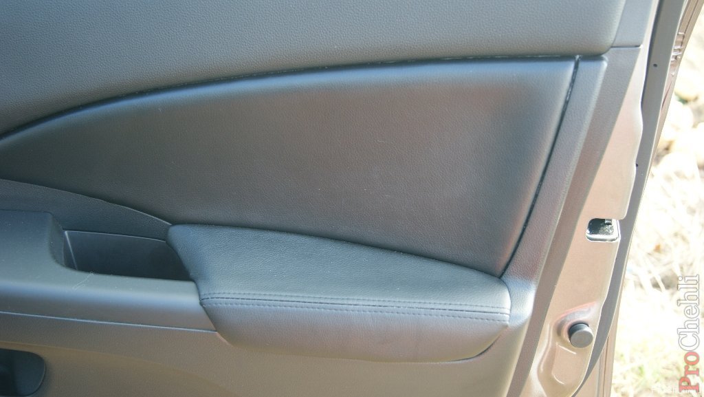 Honda CR-V 2013 - топовые авточехлы, перетяжка дверей