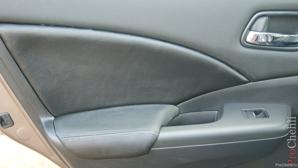 Honda CR-V 2013 - топовые авточехлы, перетяжка дверей №3