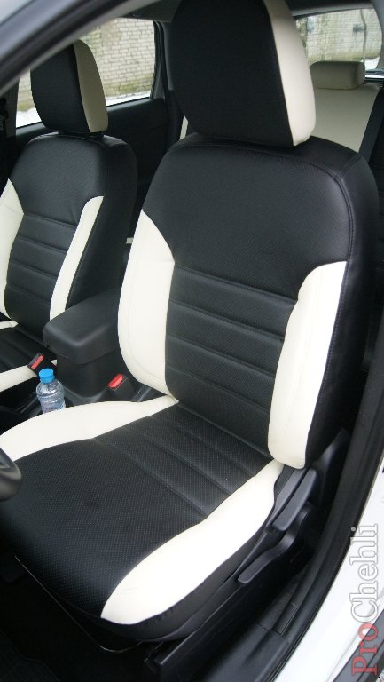 Черно-белые авточехлы для Mitsubishi Asx №16