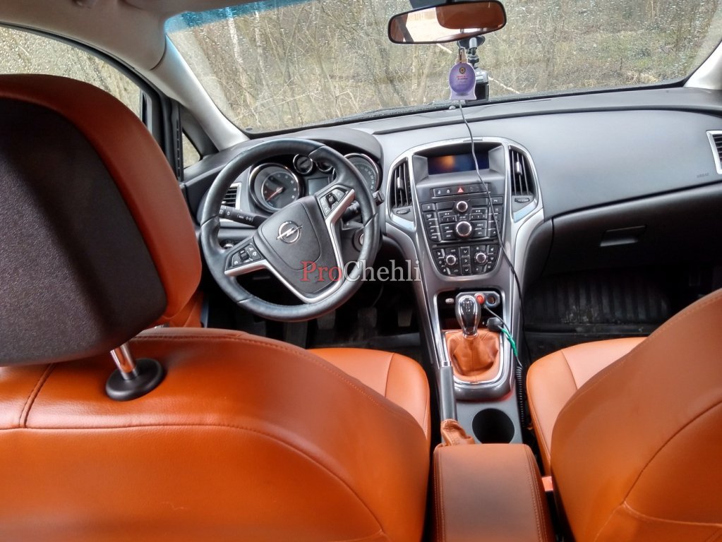 Чехлы для Opel Astra J из коричневой экокожи с ромбом №14