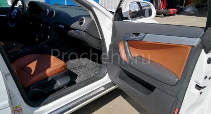 Вставки в карты дверей Audi A3 8P из рыже-коричневой экокожи №1