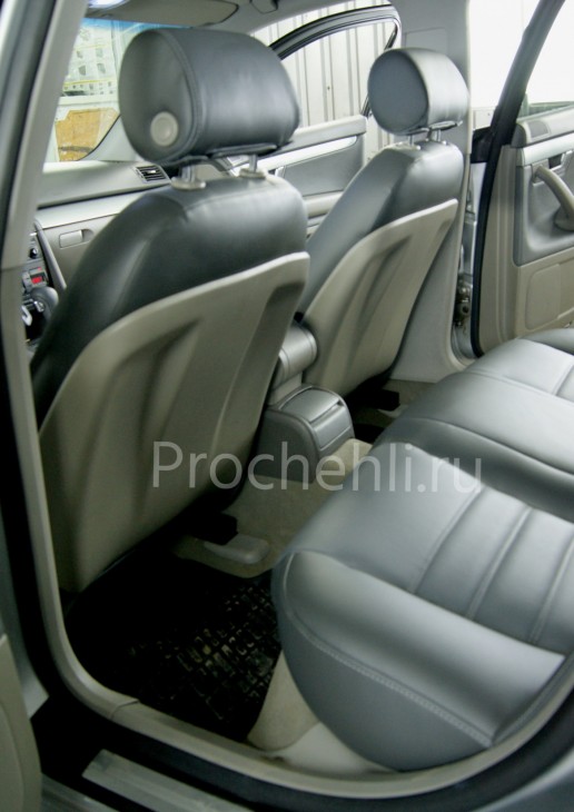 Каркасные чехлы для Audi A4 B7 с эффектом перетяжки салона из серой экокожи №5