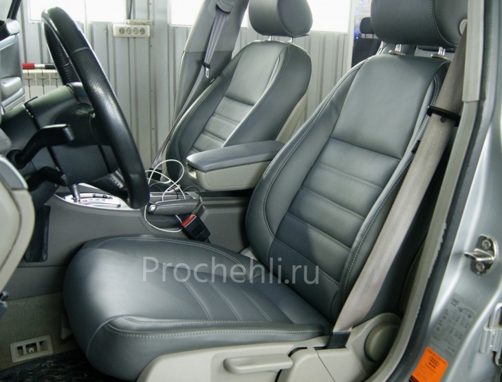 Каркасные чехлы для Audi A4 B7 с эффектом перетяжки салона из серой экокожи №1