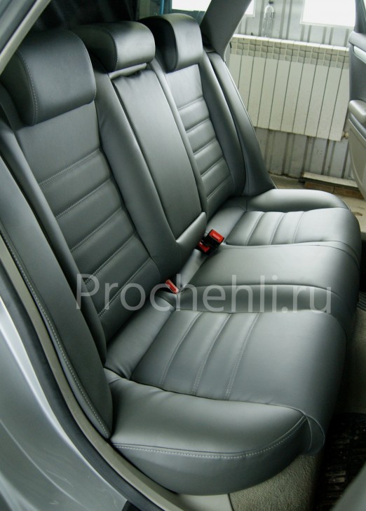 Каркасные чехлы для Audi A4 B7 с эффектом перетяжки салона из серой экокожи №8
