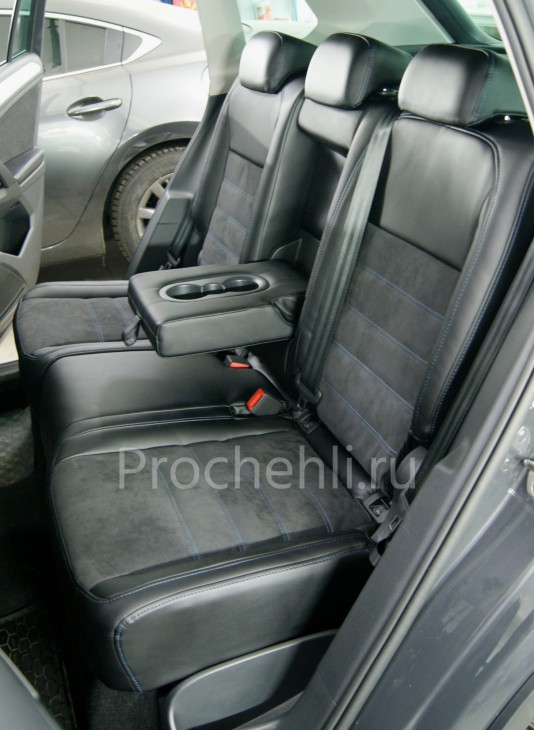 Каркасные чехлы для VW Tiguan 2 из черной экокожи с алькантарой №2