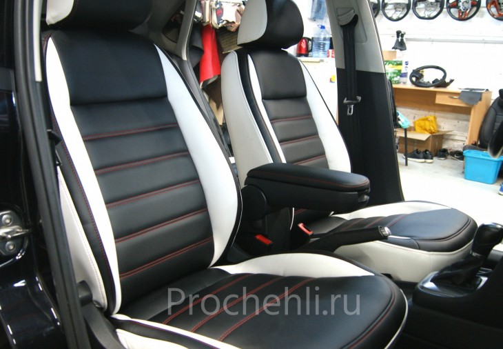 Каркасные чехлы на VW Polo sedan из черной и белой экокожи №1