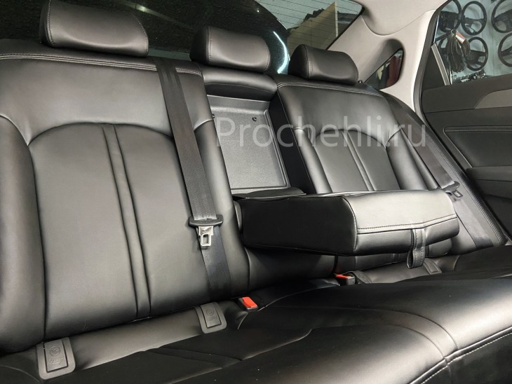 Чехлы для Hyundai Sonata 7 с эффектом перетяжки салона из черной экокожи №6