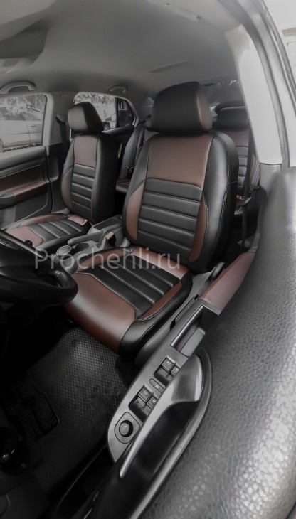 Каркасные авточехлы для VW Jetta 5 из черной и коричневой экокожи №2