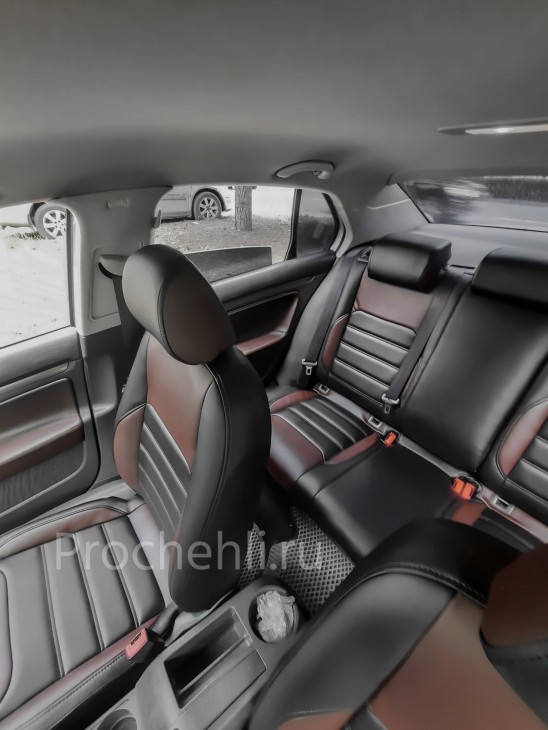 Каркасные авточехлы для VW Jetta 5 из черной и коричневой экокожи №5