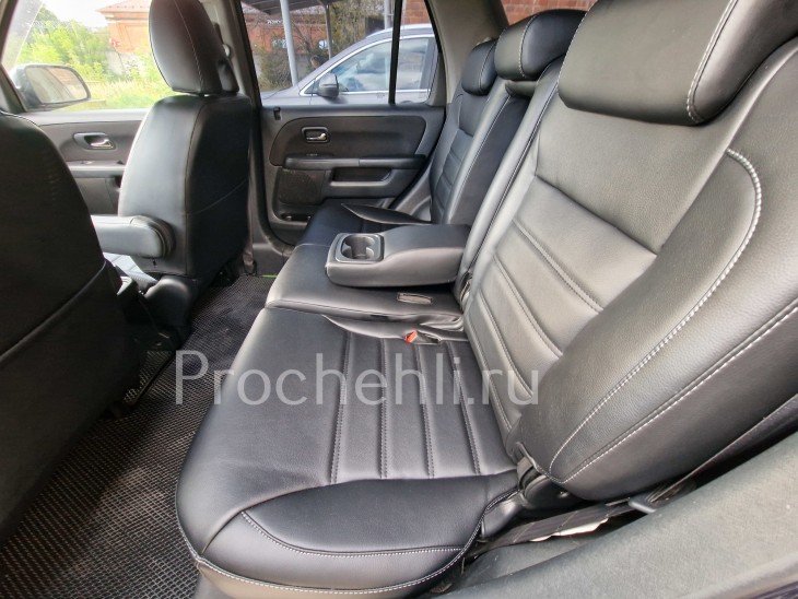 Чехлы для Honda CR-V 2 из черной экокожи №9