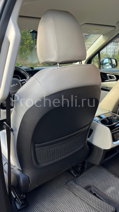 Чехлы для Kia Carnival 4 из бежевой экокожи №3