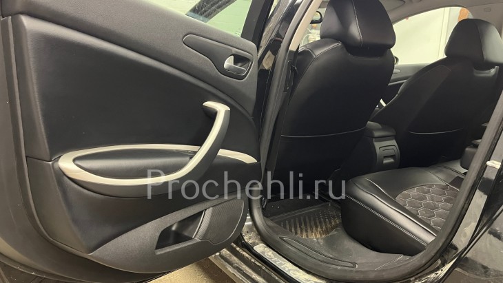 Вставки в карты дверей для Citroen C5 из черной экокожи 