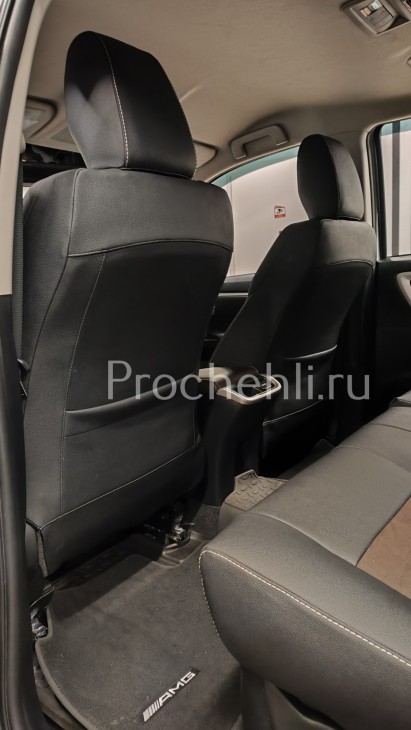 Каркасные чехлы для Toyota Fortuner 2 из экокожи и алькантары №3
