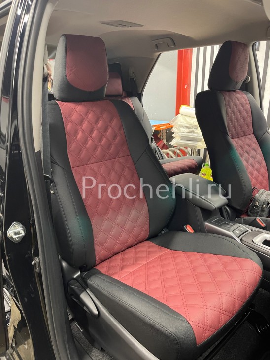 Каркасные чехлы для Toyota Fortuner 2 из черной и красной экокожи №1