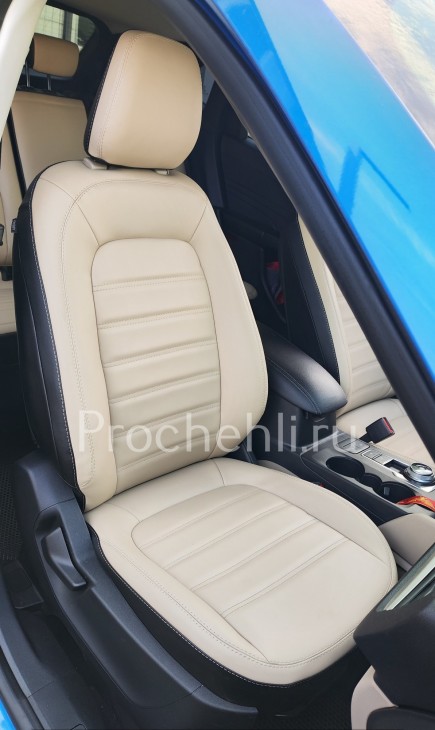 Каркасный чехлы Ford Escape 4 из черной и бежевой экокожи №2.