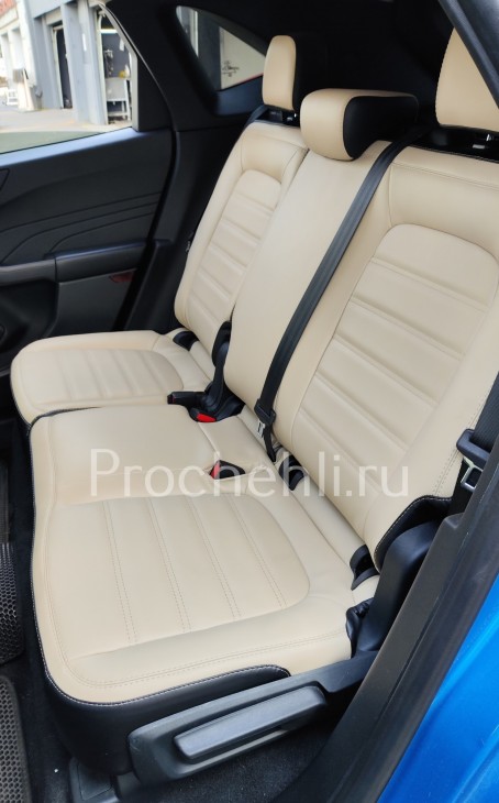 Каркасный чехлы Ford Escape 4 из черной и бежевой экокожи №5.